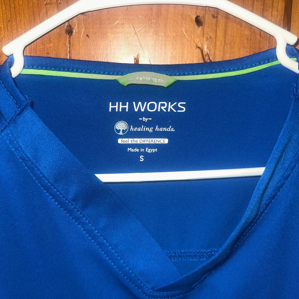 Women’s Blue scrub Shirt - Picture 2 of 3